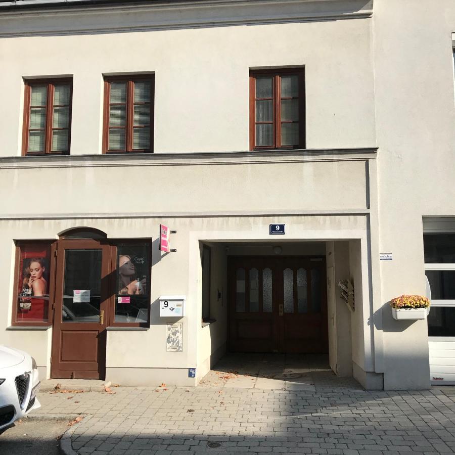 Apartament Lg Tiny Korneuburg Zewnętrze zdjęcie